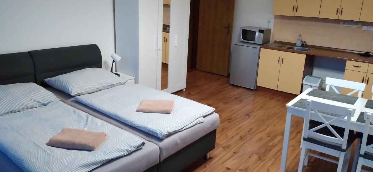 Apartmany Sramek Stříbro Eksteriør bilde